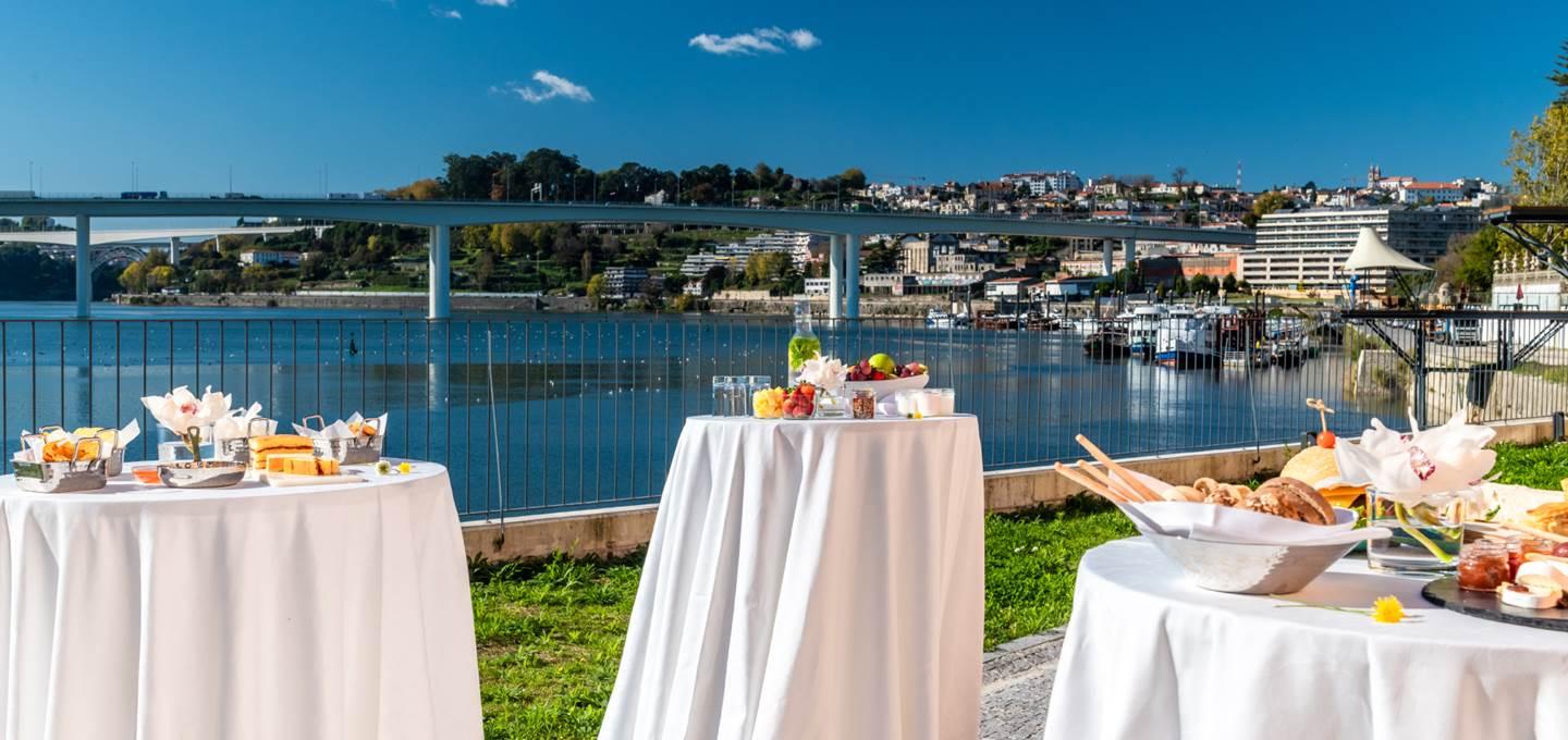 Valbom  Pestana Douro Riverside - Preferred Hotels & Resorts, Lifestyle מראה חיצוני תמונה View of the Rhine from the hotel