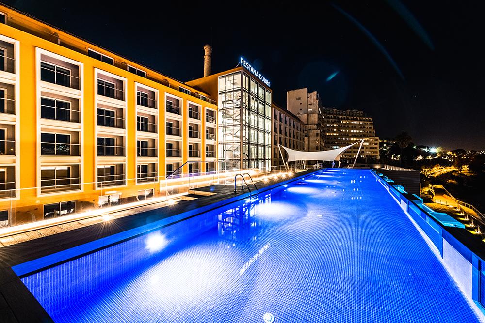 Valbom  Pestana Douro Riverside - Preferred Hotels & Resorts, Lifestyle מראה חיצוני תמונה The hotel's rooftop pool